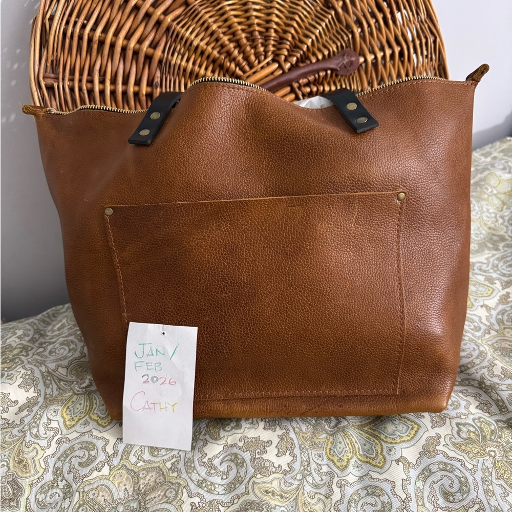 PLG *GOLDEN* Large Zip Tote